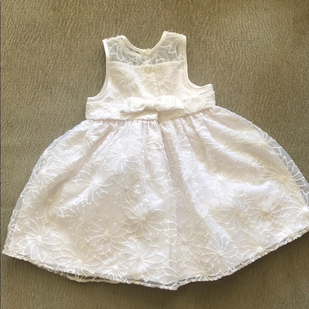 White baby girl floral sleeveless dress - Picture 4 of 10